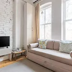 Bright Charming 2bd15bath Galatatower Home! #257 Apartment Istanbul