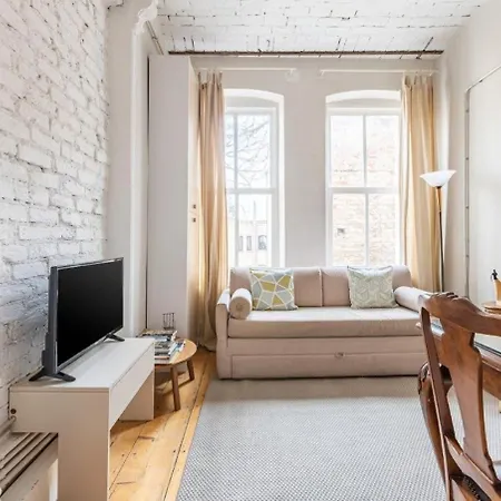 Bright Charming 2bd15bath Galatatower Home! #257 *