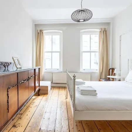 Appartement Bright Charming 2bd15bath Galatatower Home! #257