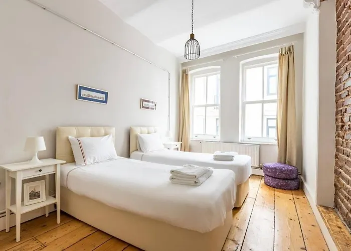 公寓 Bright Charming 2bd15bath Galatatower Home! #257 *