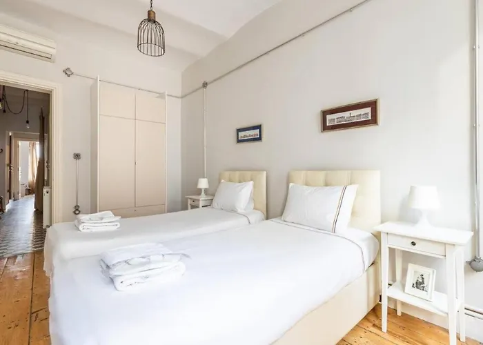 Bright Charming 2bd15bath Galatatower Home! #257 * 伊斯坦布尔