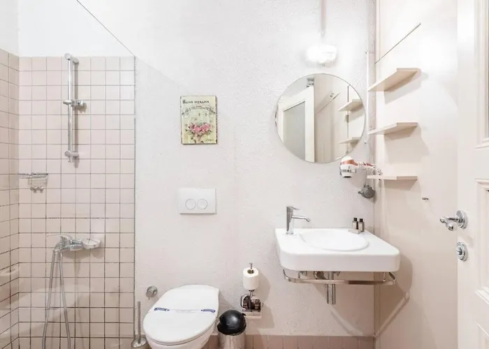 Bright Charming 2bd15bath Galatatower Home! #257 公寓 伊斯坦布尔