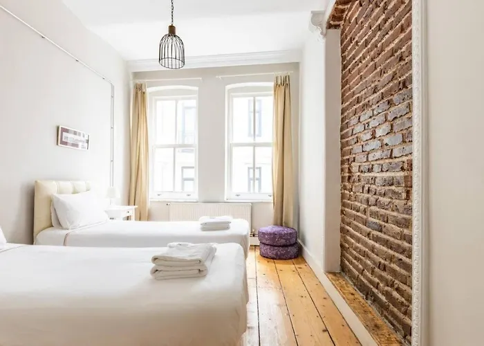 公寓 Bright Charming 2bd15bath Galatatower Home! #257